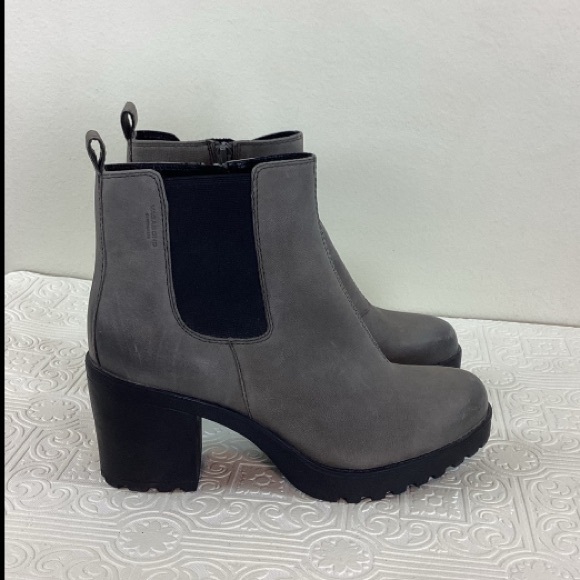 Vagabond Chunky Grace Nubuck Leather Chelsea Platform Heeled Ankle Boots - Picture 12 of 12